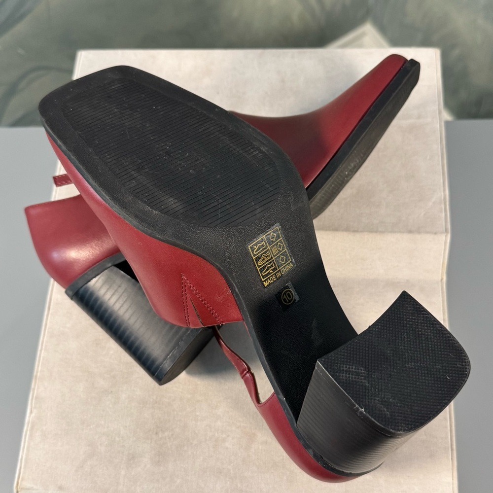 Journee Collection women’s sandals size 10, NWOT Burgundy Block Heel Shoes - Picture 8 of 8